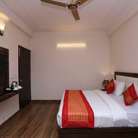 Hotel Sanca International New Delhi Ngoại thất bức ảnh