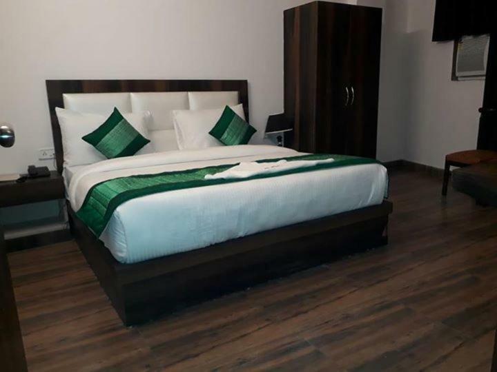Hotel Sanca International New Delhi Ngoại thất bức ảnh